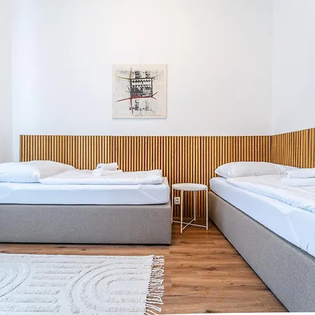 Design Apartments Luzanky Брно Экстерьер фото