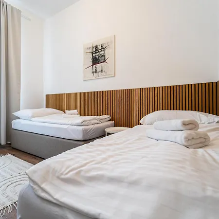 Design Apartments Luzanky Брно Экстерьер фото